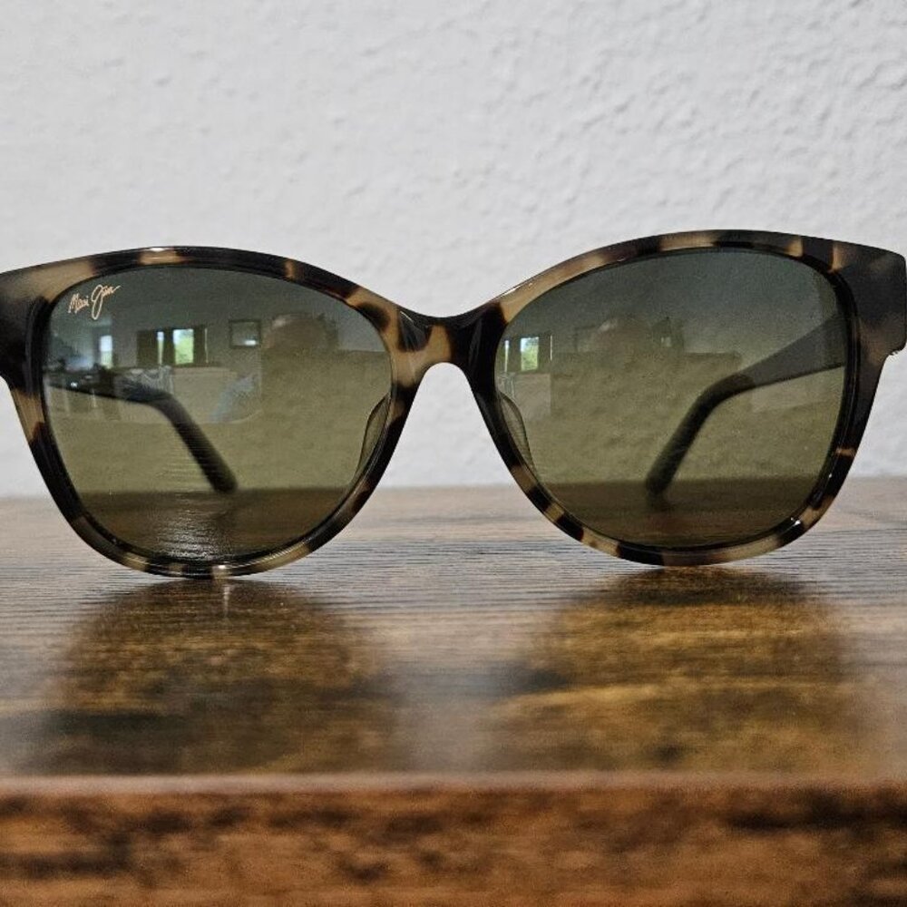 Maui Jim SUMMER TIME -- MINT CONDITION !!